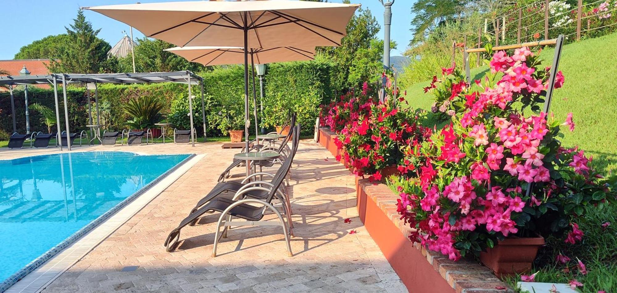 Albergo La Luna Sarzana Exteriör bild
