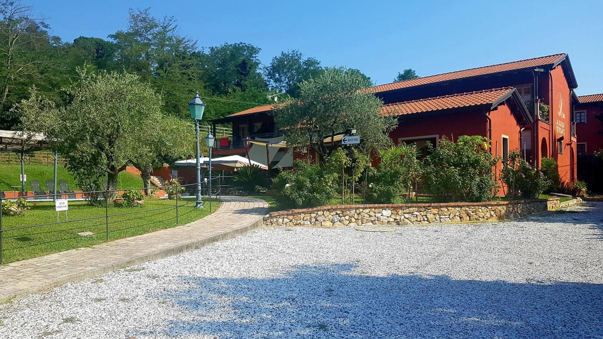 Albergo La Luna Sarzana Exteriör bild